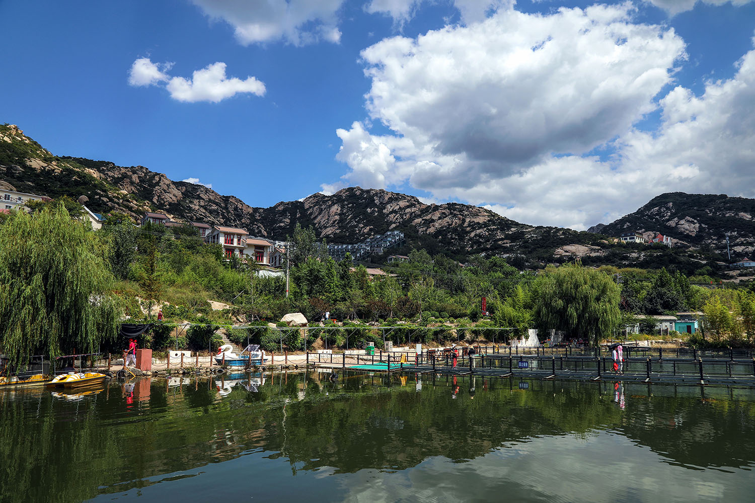 绿水青山胜过金山银山1