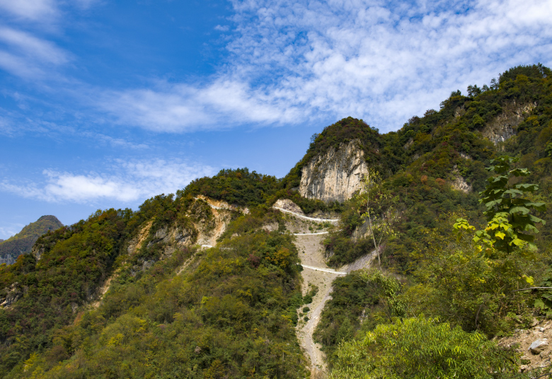 《乡村公路,上山入谷》组照