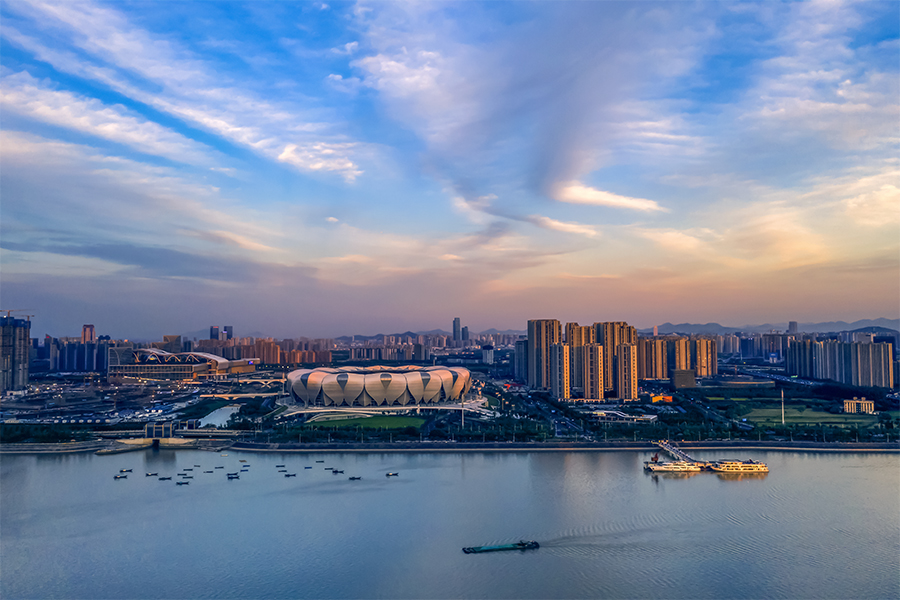 2019年5月24日拍摄于杭州城市阳台,杭州,一座历史文化名城,现代信息